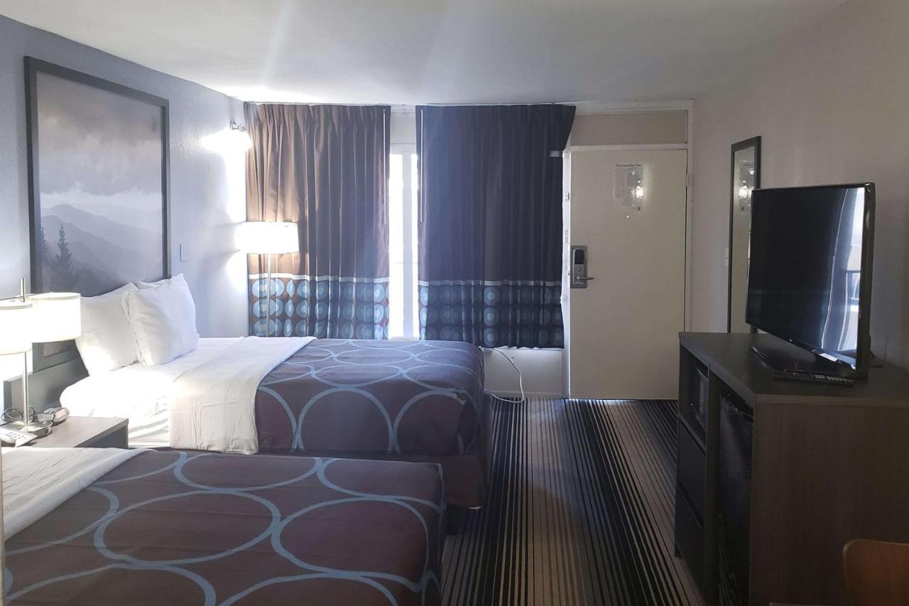 Super 8 By Wyndham Morganton Hotel Ngoại thất bức ảnh