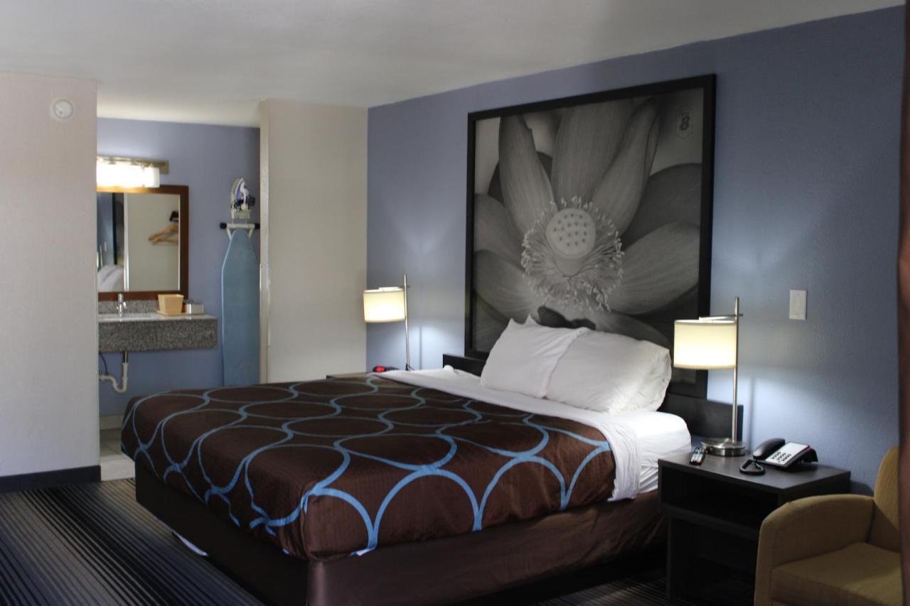 Super 8 By Wyndham Morganton Hotel Ngoại thất bức ảnh